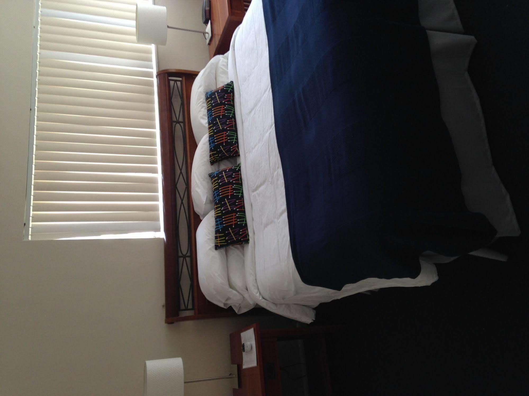 Cheston House - Clothing Optional All Male Guesthouse فورت لودرديل المظهر الخارجي الصورة